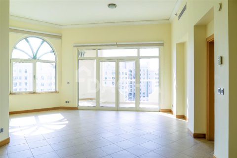 Apartment in Palm Jumeirah, Dubai 3 bedrooms, 202.6 sq.m. № 6911 - photo 1