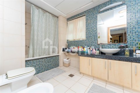 Apartamento en Palm Jumeirah, Dubai, 3 dormitorios, 205.5 m², № 6902 - foto 15
