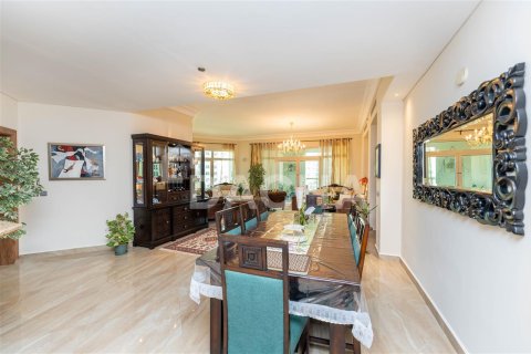 Apartamento en Palm Jumeirah, Dubai, 3 dormitorios, 205.5 m², № 6902 - foto 3