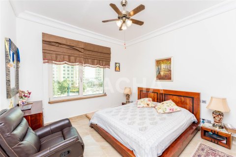 Apartamento en Palm Jumeirah, Dubai, 3 dormitorios, 205.5 m², № 6902 - foto 16