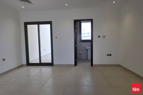 Villa à Dubai, 4 chambres, 249.8 m², № 58304 - photo 9