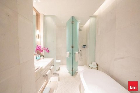 Appartement à Dubai, 1 chambre, 128.5 m², № 58306 - photo 1