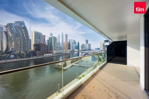 Apartment in Business Bay, Dubai 2 bedrooms, 199 sq.m. № 53293 - photo 18