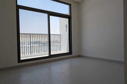 Townhouse in Dubai South (Dubai World Central), Dubai 4 bedrooms, 306.39409400 sq.m. № 63823 - photo 8