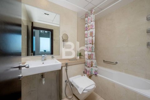 Снять в аренду квартиру в Дубай Марине, Дубай: 1 спальня, 76м², № 23268 - фото 2