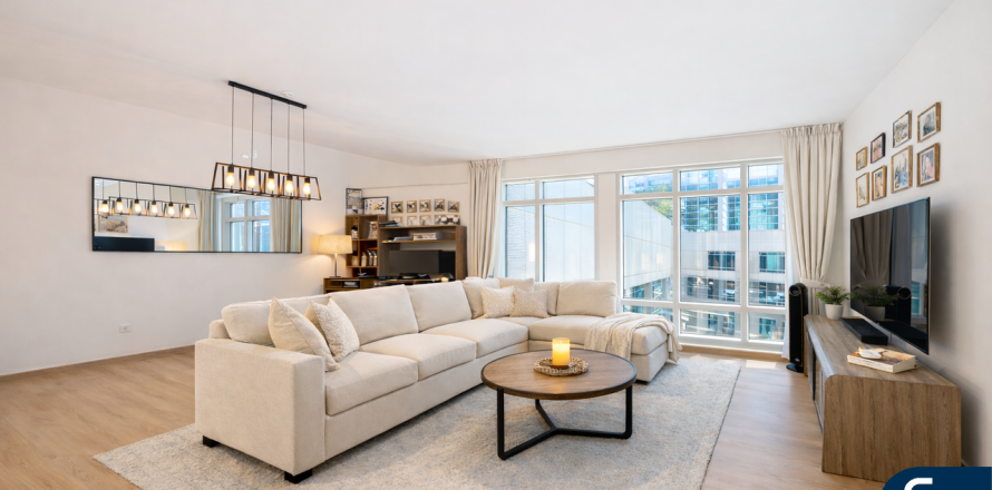 Apartment in Downtown Dubai (Downtown Burj Dubai), Dubai 1 bedroom, 87 sq.m. № 99106