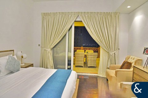 Apartment in Palm Jumeirah, Dubai 2 bedrooms, 162 sq.m. № 99100 - photo 2