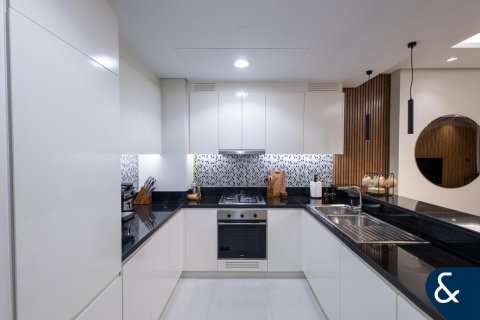 Apartment in Business Bay, Dubai 2 bedrooms, 113 sq.m. № 99103 - photo 22