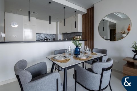 Apartment in Business Bay, Dubai 2 bedrooms, 113 sq.m. № 99103 - photo 9