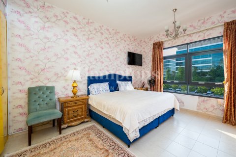 Apartment in Greens, Dubai 2 bedrooms, 130.81950139 sq.m. № 63374 - photo 8