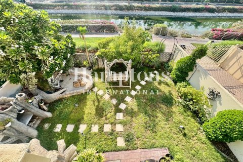 Villa in Springs 8, The Springs, Dubai 2 bedrooms, 166.66798200 sq.m. № 63385 - photo 9