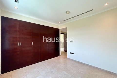 Villa en Legacy, Jumeirah Park, Dubai, 3 dormitorios, 294 m², № 44817 - foto 10
