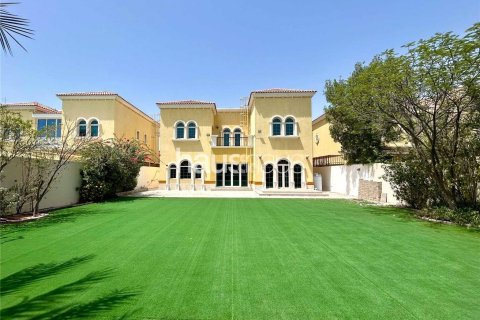 Villa en Legacy, Jumeirah Park, Dubai, 3 dormitorios, 294 m², № 44817 - foto 1