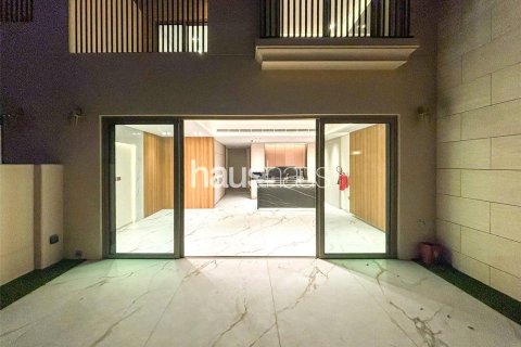 Adosado en Jumeirah Golf Estates, Dubai, 3 dormitorios, 204 m², № 44805 - foto 17