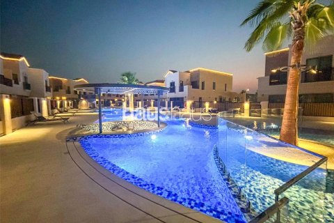 Adosado en Jumeirah Golf Estates, Dubai, 3 dormitorios, 204 m², № 44805 - foto 19