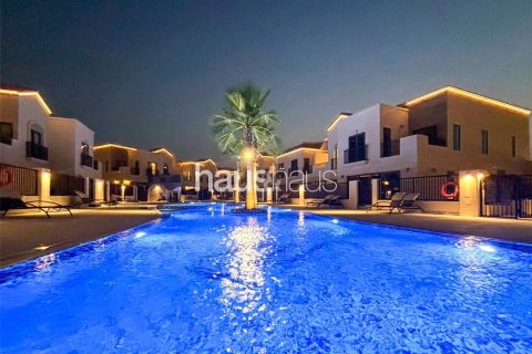 Adosado en Jumeirah Golf Estates, Dubai, 3 dormitorios, 204 m², № 44805 - foto 16
