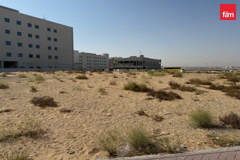قطعة أرض في دبي 1858 م² رقم 12271 - صورة 14