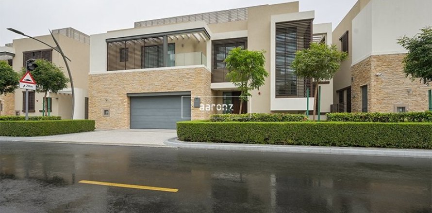 Villa en Mohammed Bin Rashid City, Dubai, 4 dormitorios, 559.1 m², № 12257