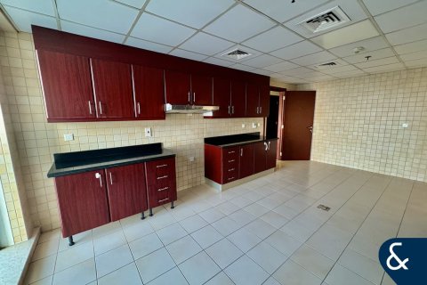 Снять в аренду квартиру в Дубай Марине, Дубай: 3 спальни, 360м², № 79414 - фото 9