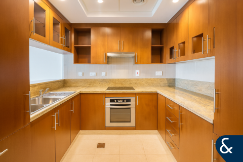 Apartment in The Views, Dubai 1 bedroom, 68 sq.m. № 79394 - photo 3