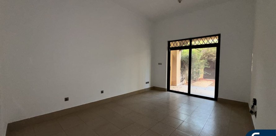Apartamento en Old Town, Dubai, 1 dormitorio, 131 m², № 79413