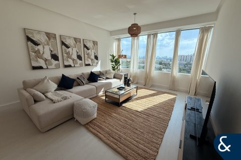 Купить квартиру в Джумейра Лейк Тауэрс, Дубай: 1 спальня, 94м², № 98496 - фото 1