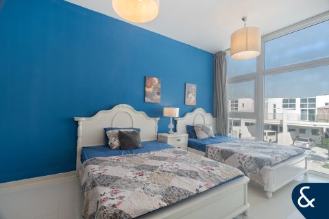 Купить виллу в DAMAC Hills (Akoya by DAMAC), Дубай: 6 спален, 322м², № 98499 - фото 14