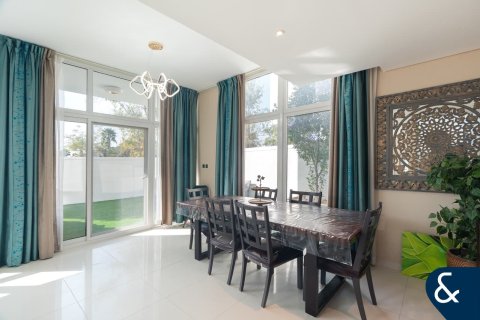 Купить виллу в DAMAC Hills (Akoya by DAMAC), Дубай: 6 спален, 322м², № 98499 - фото 8