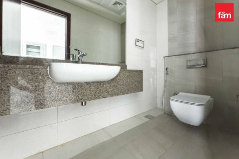 Apartment in Al Satwa, Dubai 1 bedroom, 65.2 sq.m. № 23696 - photo 9