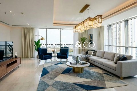 Ático en Business Bay, Dubai, 5 dormitorios, 878 m², № 95246 - foto 2