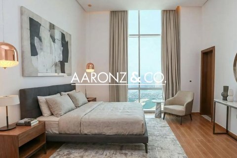 Ático en Business Bay, Dubai, 5 dormitorios, 878 m², № 95246 - foto 6