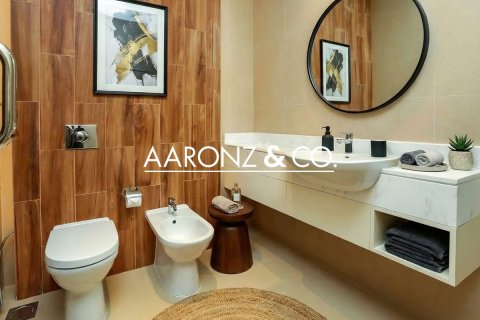 Ático en Business Bay, Dubai, 5 dormitorios, 878 m², № 95246 - foto 10