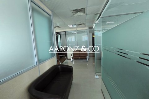 Office in Business Bay, Dubai 113 sq.m. № 95259 - photo 9