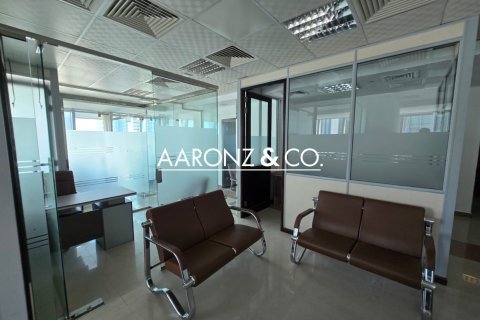 Office in Business Bay, Dubai 113 sq.m. № 95259