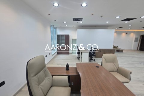 Oficina en Business Bay, Dubai, 108 m², № 95258 - foto 4