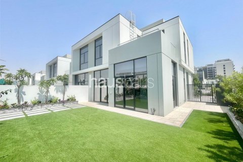 Townhouse in Al Furjan, Dubai 4 bedrooms, 330 sq.m. № 44568 - photo 1