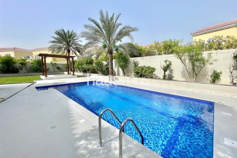 فيلا في Legacy, Jumeirah Park, دبي 3 غرف نوم, 328 م² رقم 44570 - صورة 2