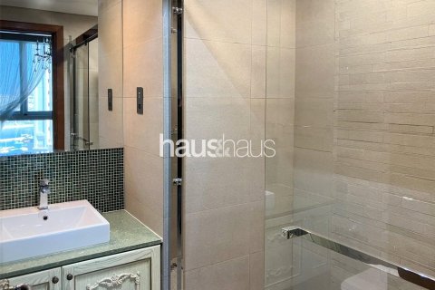 Apartment in Marina Residences, Palm Jumeirah, Dubai 2 bedrooms, 162 sq.m. № 44581 - photo 12
