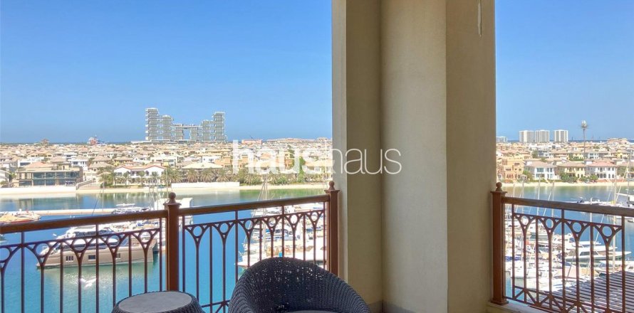 Apartment in Marina Residences, Palm Jumeirah, Dubai 2 bedrooms, 162 sq.m. № 44581