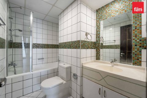 Купить квартиру в Дубае: 2 спальни, 109.1м², № 83464 - фото 12