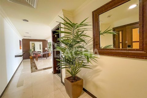Apartamento en Jumeirah Beach Residence, Dubai, 2 dormitorios, 136 m², № 6547 - foto 16