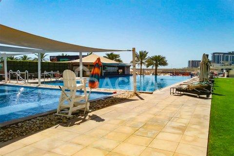 Apartamento en Jumeirah Beach Residence, Dubai, 2 dormitorios, 149.6 m², № 6546 - foto 2