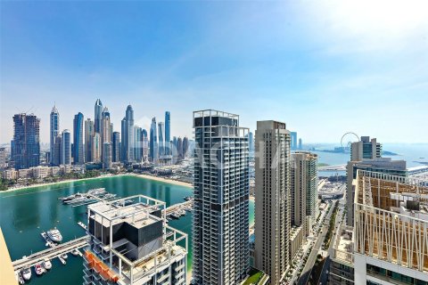 Купить квартиру в EMAAR Beachfront, Dubai Harbour, Дубай: 2 спальни, 134м², № 110318 - фото 3