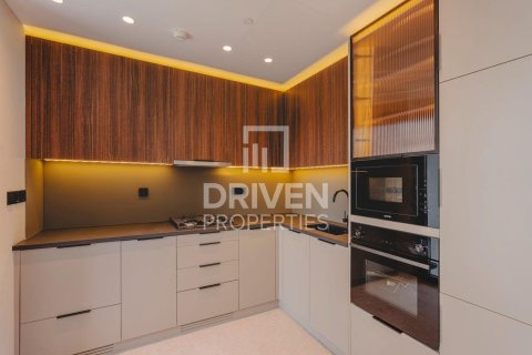 Apartment in Al Satwa, Dubai 2 bedrooms, 102.29 sq.m. № 136781 - photo 10