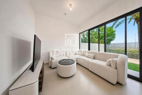 Townhouse in Sun, Arabian Ranches 3, Dubai 3 bedrooms, 128.58 sq.m. № 136777