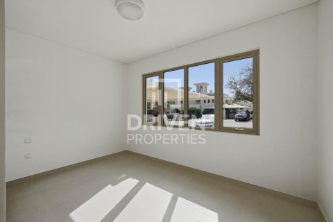 Villa in Jebel Ali, Dubai 4 bedrooms, 567.82 sq.m. № 136790 - photo 5