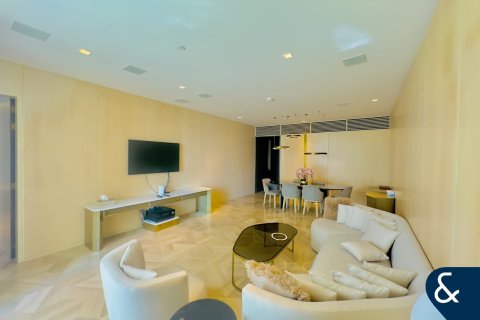 Apartment in Palm Jumeirah, Dubai 3 bedrooms, 216 sq.m. № 99167 - photo 8