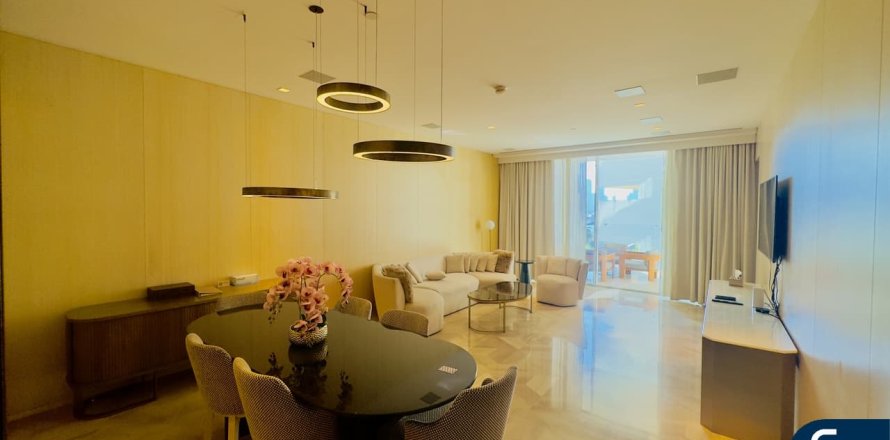 Apartment in Palm Jumeirah, Dubai 3 bedrooms, 216 sq.m. № 99167