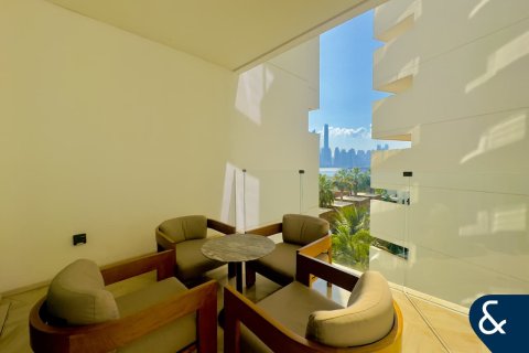 Apartment in Palm Jumeirah, Dubai 3 bedrooms, 216 sq.m. № 99167 - photo 4