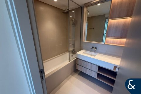 Снять в аренду квартиру в Дубай Хилс Эстейт, Дубай: 3 спальни, 130м², № 99150 - фото 9